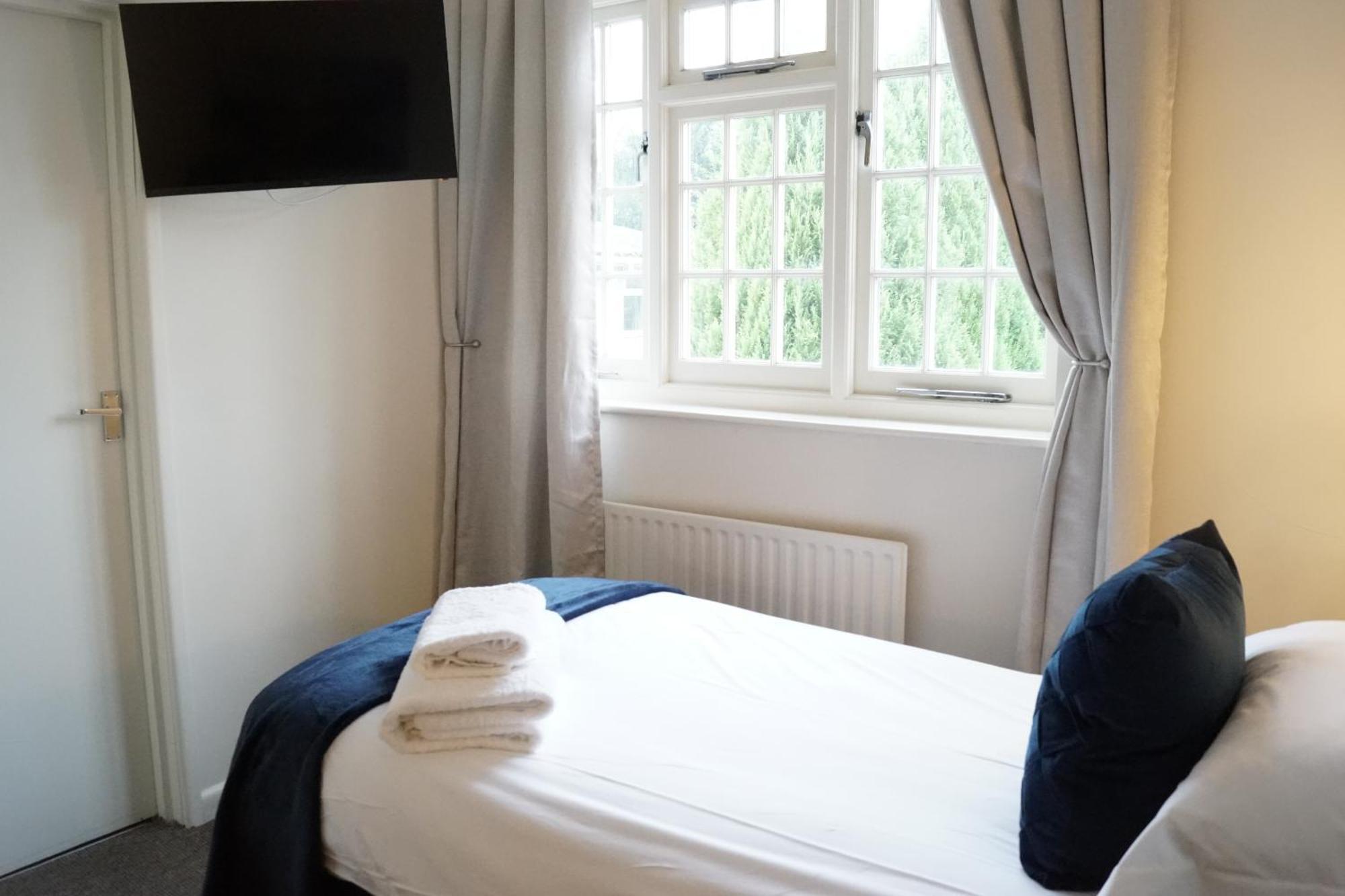 The Barford Inn Salisbury Room photo